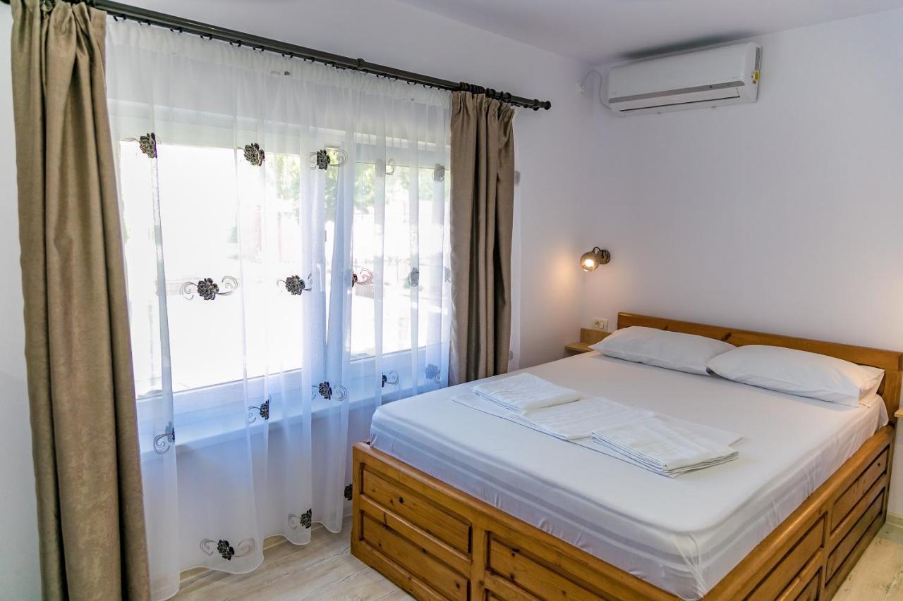 Casa Iordachescu 2 Mai Hotel Екстериор снимка